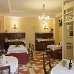 Casona De La Paca * Cudillero