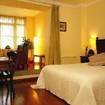 Casona De La Paca Апартаменты *